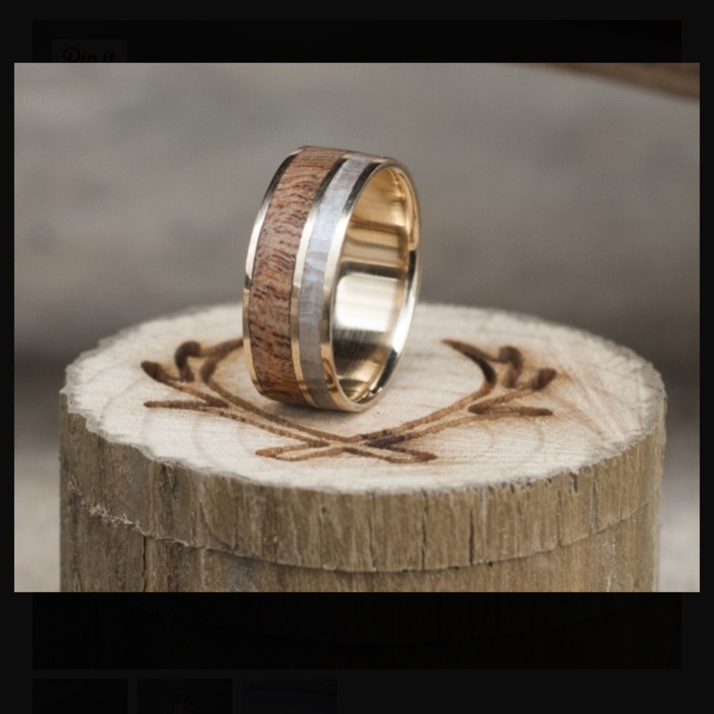 Men’s custom wedding band